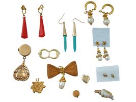 VINTAGE GOLD PLATED GEMSTONE COSTUME JEWELRY