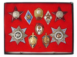 VINTAGE RUSSIAN SOVIET MEDALS AND MILITARY INSIGNIAS