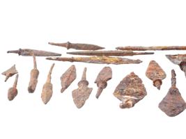 ANCIENT GREEK AND ROMAN IRON ARROWHEAD COLLECTION