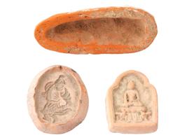 CHINESE MOLDS WITH DEITIES AND HAN DYNASTY PIG FIGURINE