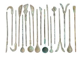 ANCIENT ROMAN MEDICAL TOOLS FOR SURGICAL PROCEDURES
