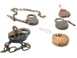 VINTAGE COLLECTION OF VARIOUS TYPES OF LOCKS WITH KEYS