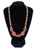 ANTIQUE RED AVENTURINE AND SHELL BEADED NECKLACE