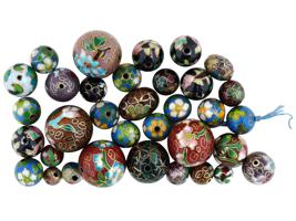 LARGE COLLECTION OF CHINESE CLOISONNE ENAMEL BEADS