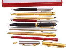 LARGE VINTAGE COLLECTION MECHANICAL AND BALL POINT PENS