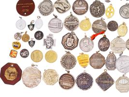 LARGE VINTAGE COLLECTION OF ARGENTINE BADGES