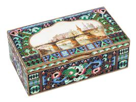 RUSSIAN GILT SILVER ENAMEL BOX WITH MOSCOW KREMLIN