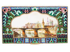 RUSSIAN GILT SILVER ENAMEL BOX WITH MOSCOW KREMLIN