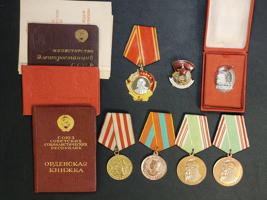 ORDER OF LENIN WITH DOCS RARE BADGES IN GOLD AND PLATINUM