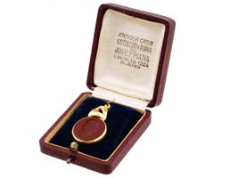 ANTIQUE GRAND TOUR 18K GOLD CARNELIAN INTAGLIO PENDANT