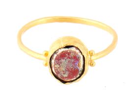 ANCIENT ROMAN EMPIRE GOLD RING WITH GLASS CABOCHON