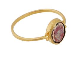 ANCIENT ROMAN EMPIRE GOLD RING WITH GLASS CABOCHON