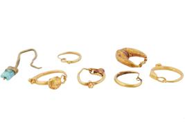 GROUP OF ANCIENT ROMAN EMPIRE GOLD EARRINGS