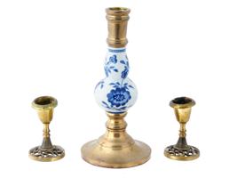 VARIOUS BRONZE AND BRASS CANDLESTICK HOLDERS