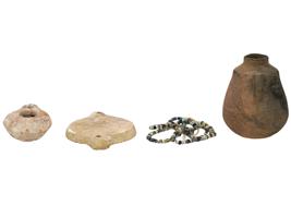 ANCIENT ROMAN TERRACOTTA AND GLASS ITEMS