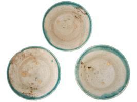 ANCIENT ISLAMIC GLAZED CLAY BOWLS WITH PAINTED EDGES