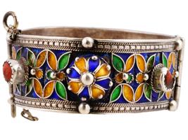 VINTAGE ALGERIAN SILVER AND ENAMEL BANGLE BRACELET