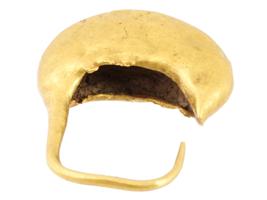 ANCIENT GREEK GOLD EARRING IN THE SHAPE OF A BOAT