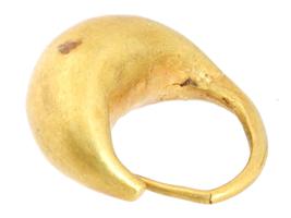 ANCIENT GREEK GOLD EARRING IN THE SHAPE OF A BOAT