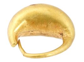 ANCIENT GREEK GOLD EARRING IN THE SHAPE OF A BOAT