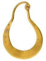 ANCIENT ROMAN GOLD EARRING OF CRESCENT SHAPE