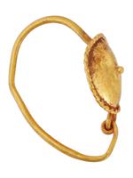 ANCIENT ARCHAEOLOGICAL ROMAN GOLD HOOP TYPE EARRING