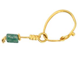 ANCIENT ROMAN EMPIRE GOLD EARRING WITH GREEN BEAD