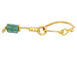 ANCIENT ROMAN EMPIRE GOLD EARRING WITH GREEN BEAD