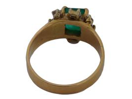 VINTAGE 14K GOLD RING W EMERALD AND DIAMONDS