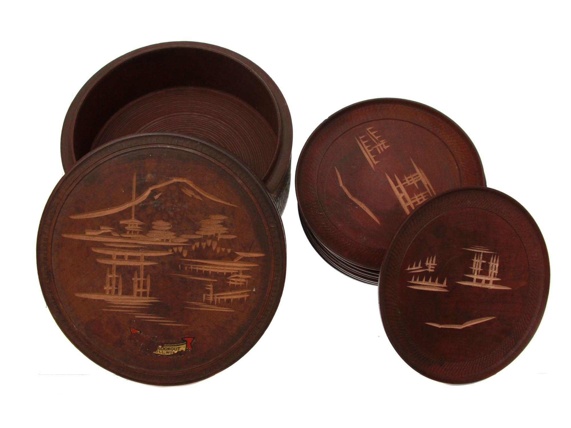 A VINTAGE JAPANESE CARVED WOOD COASTERS IN A BOX PIC-1