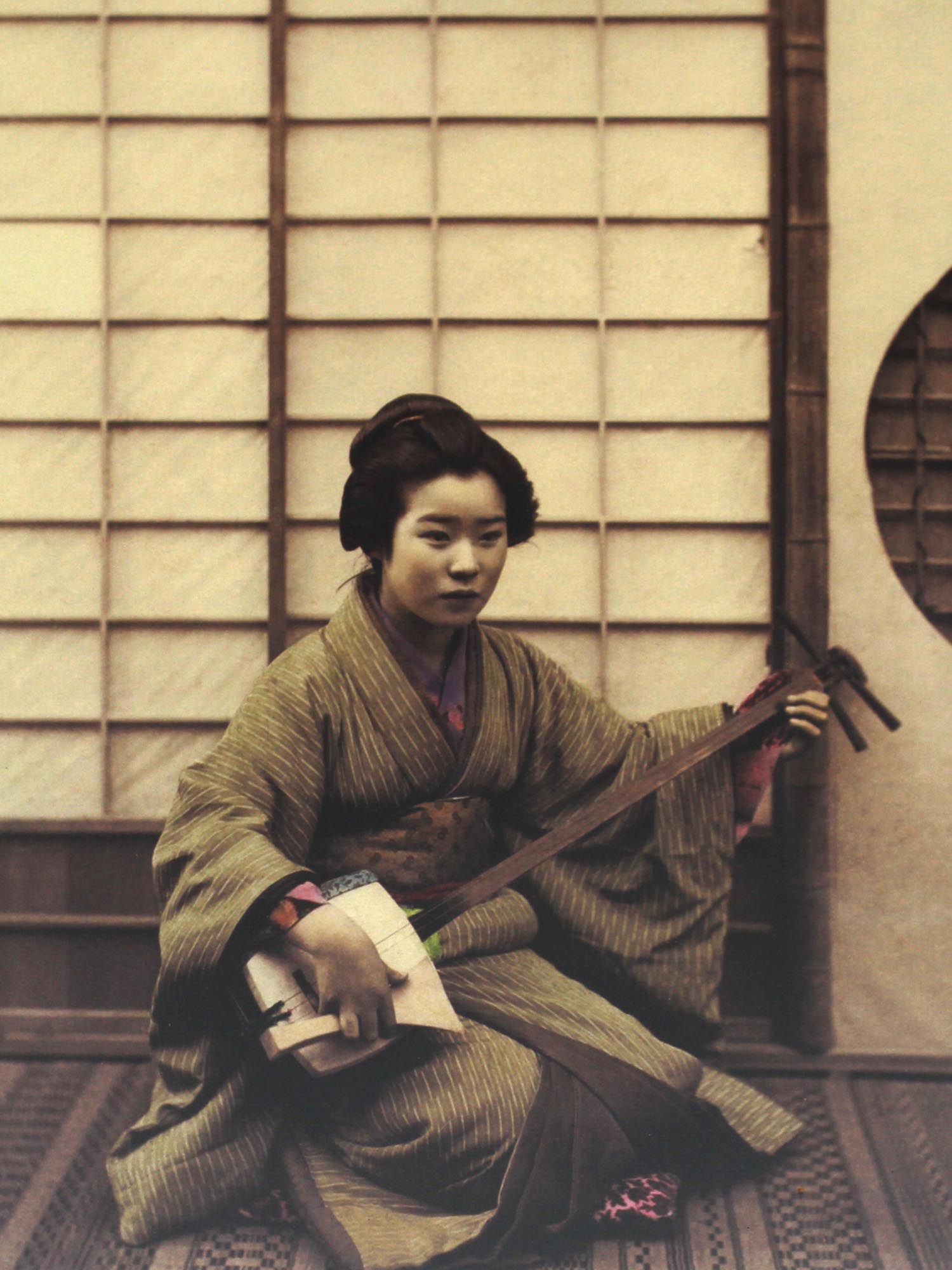 JAPANESE COLORED PHOTO GEISHA BY KUSAKABE KIMBEI PIC-1
