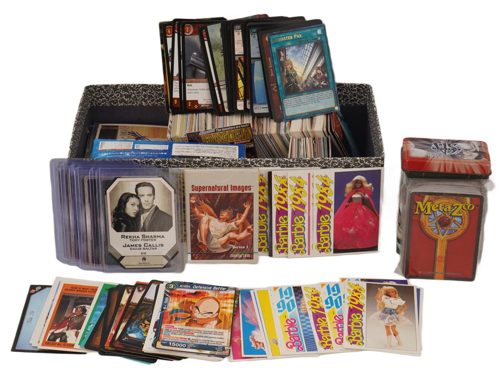 EXTRA LARGE COLLECTION OF ASSORTED TRADING CARDS PIC-