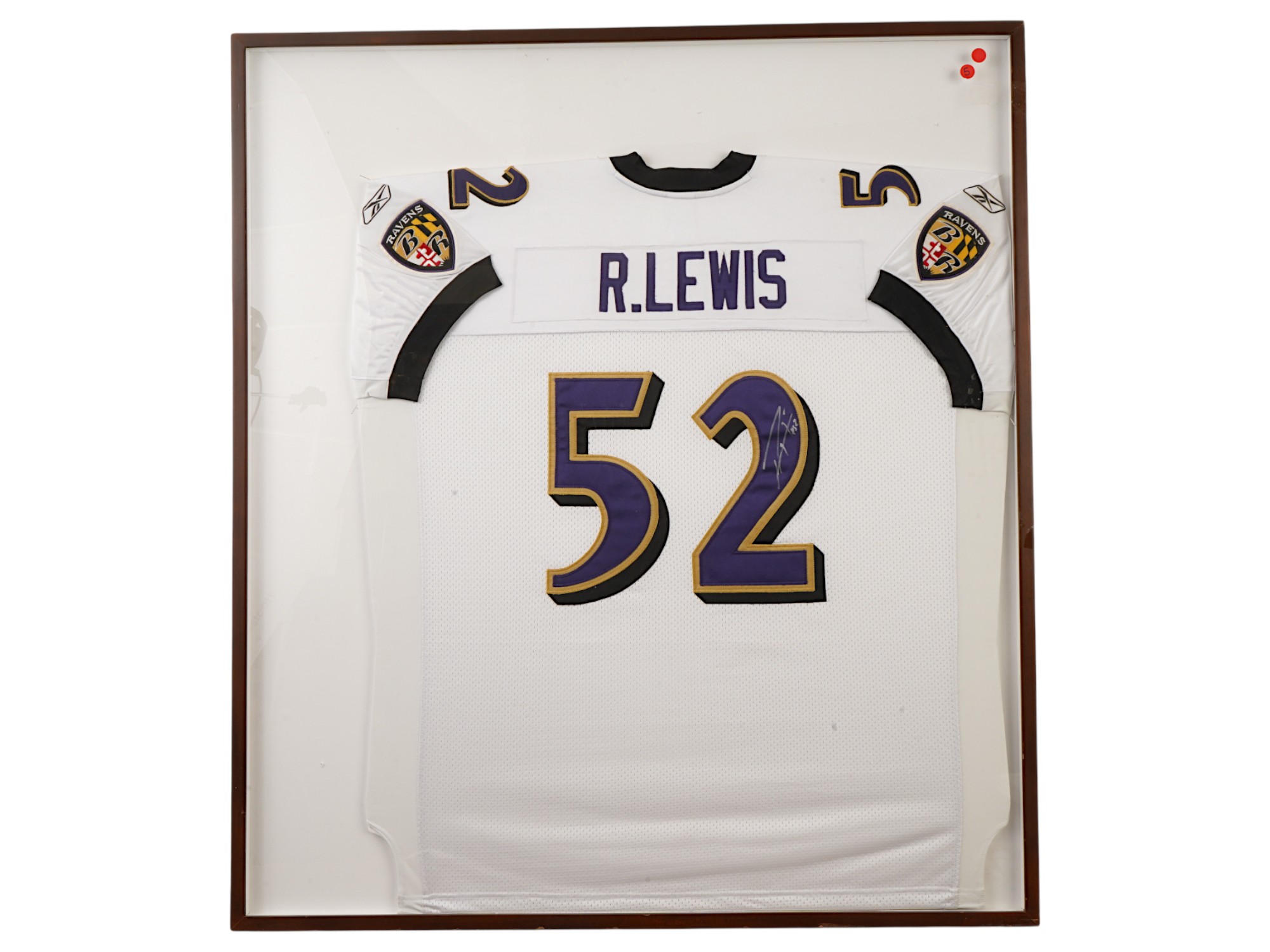 RAY LEWIS SIGNED BALTIMORE RAVENS FRAMED JERSEY PIC-