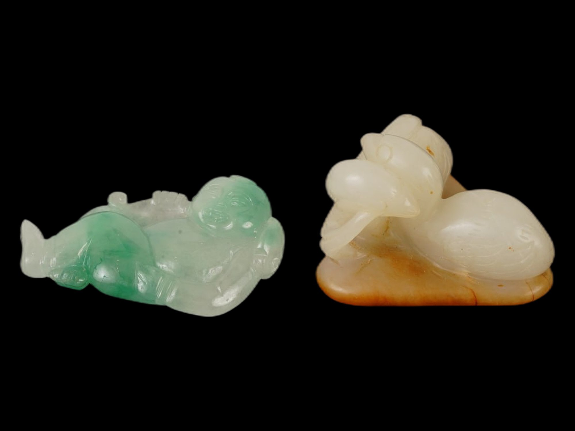 LOT OF TWO ANTIQUE CHINESE HAND CARVED JADE FIGURINES PIC-