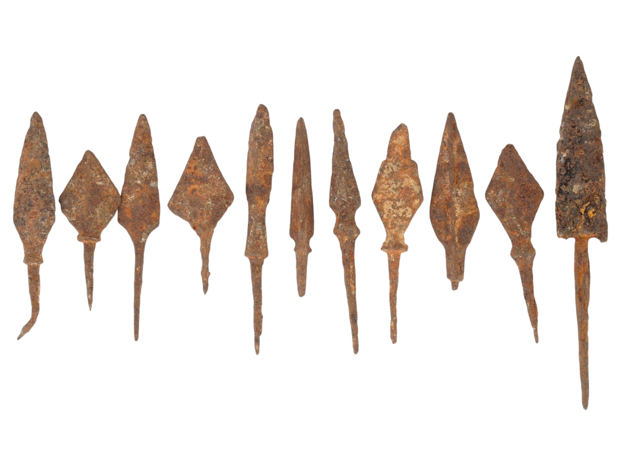 GROUP OF ANCIENT GRECO ROMAN IRON ARROWHEADS PIC-1