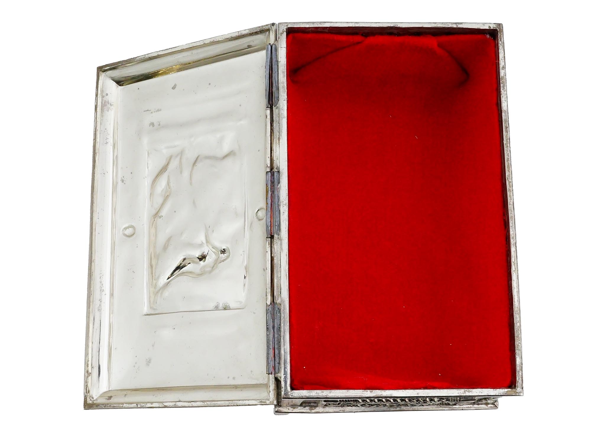 VICTORIAN MANNER COVERED REPOUSSE SILVER PLATED BOX PIC-8