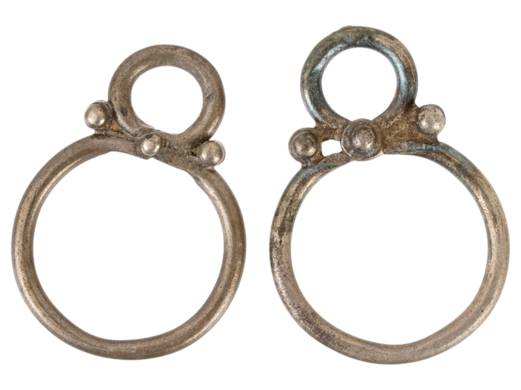 PAIR OF ANCIENT GRECO-ROMAN SILVER IDOL PENDANTS PIC-