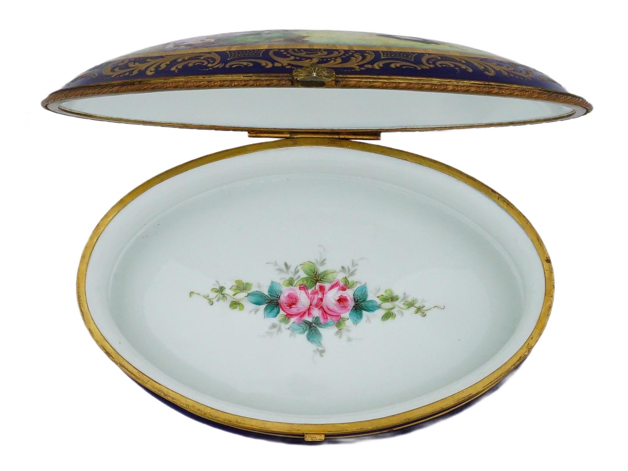 ANTIQUE FRENCH SEVRES PORCELAIN JEWELRY CASKET PIC-7