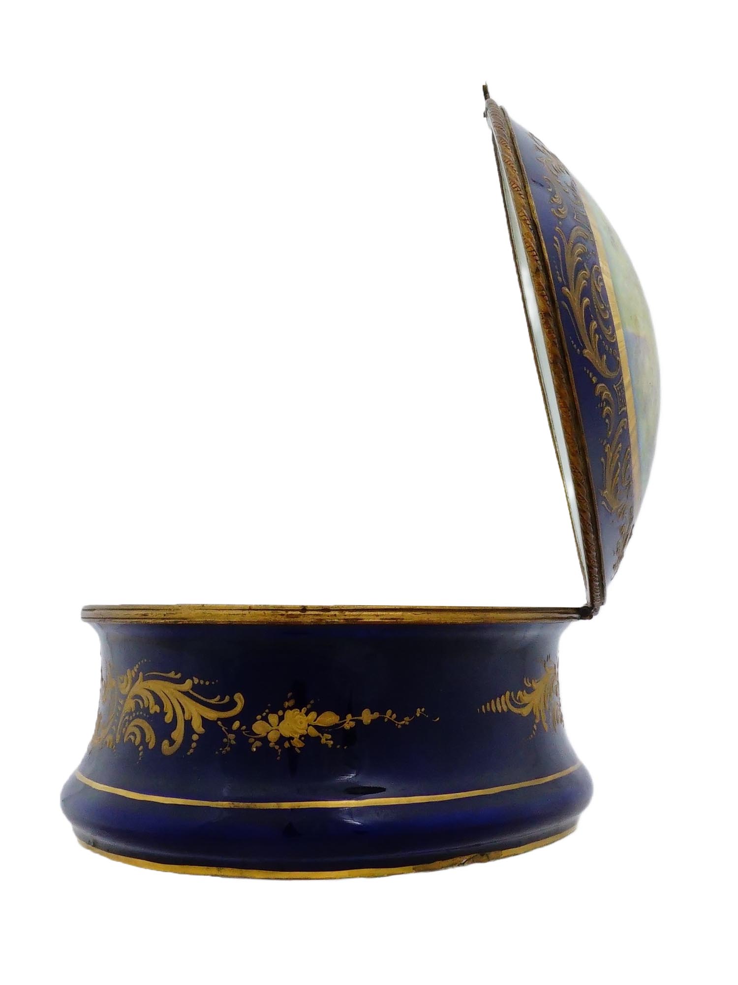 ANTIQUE FRENCH SEVRES PORCELAIN JEWELRY CASKET PIC-6