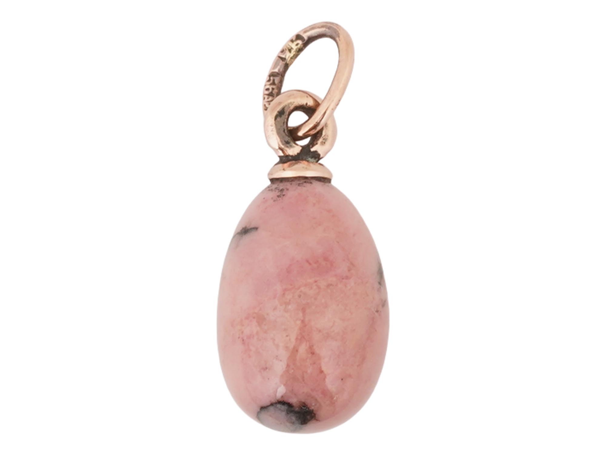 RUSSIAN 14K GOLD CARVED RHODONITE EASTER EGG PENDANT PIC-
