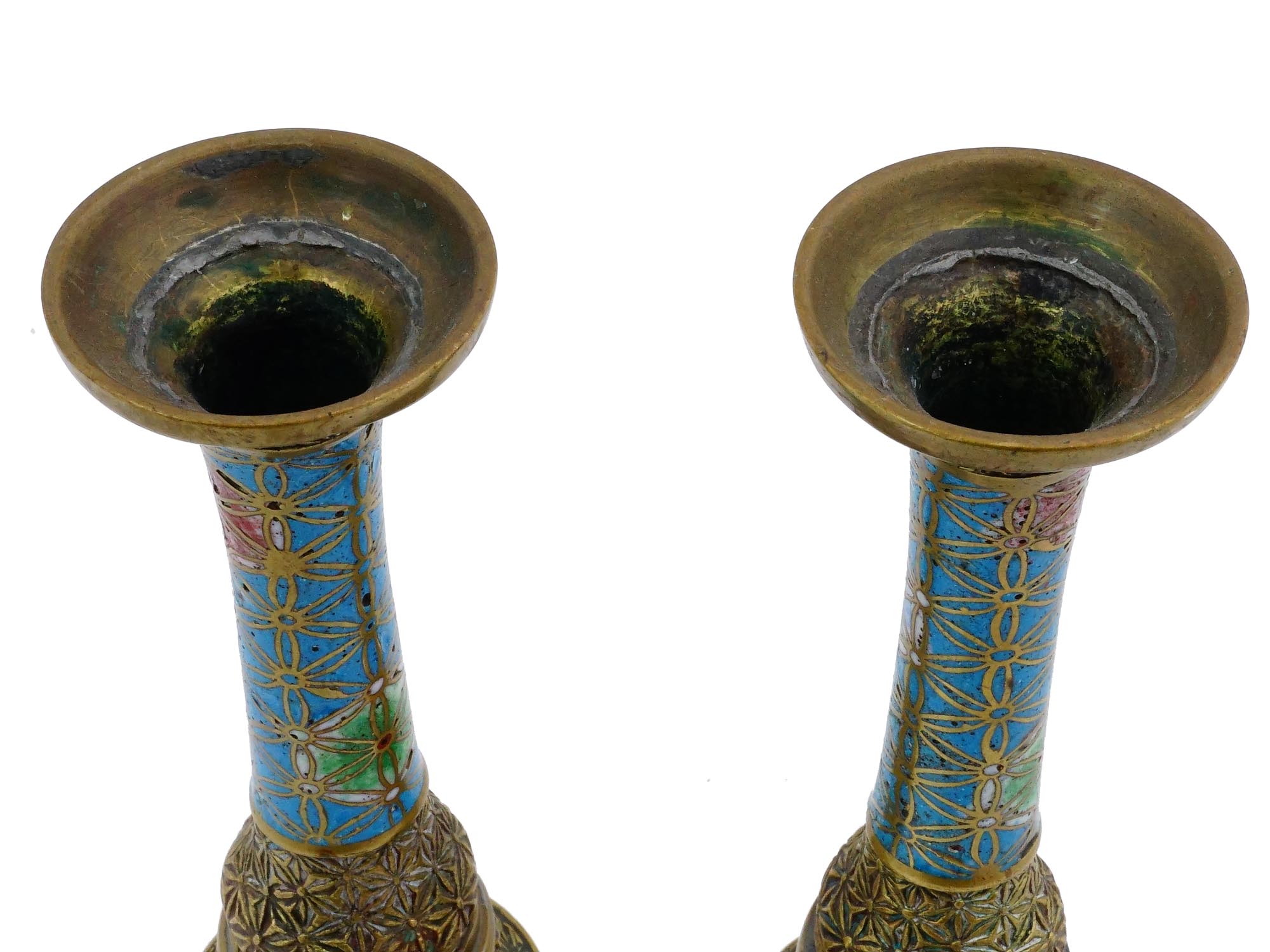 ANTIQUE JAPANESE CHAMPLEVE ENAMELED BRASS CANDLESTICKS PIC-6