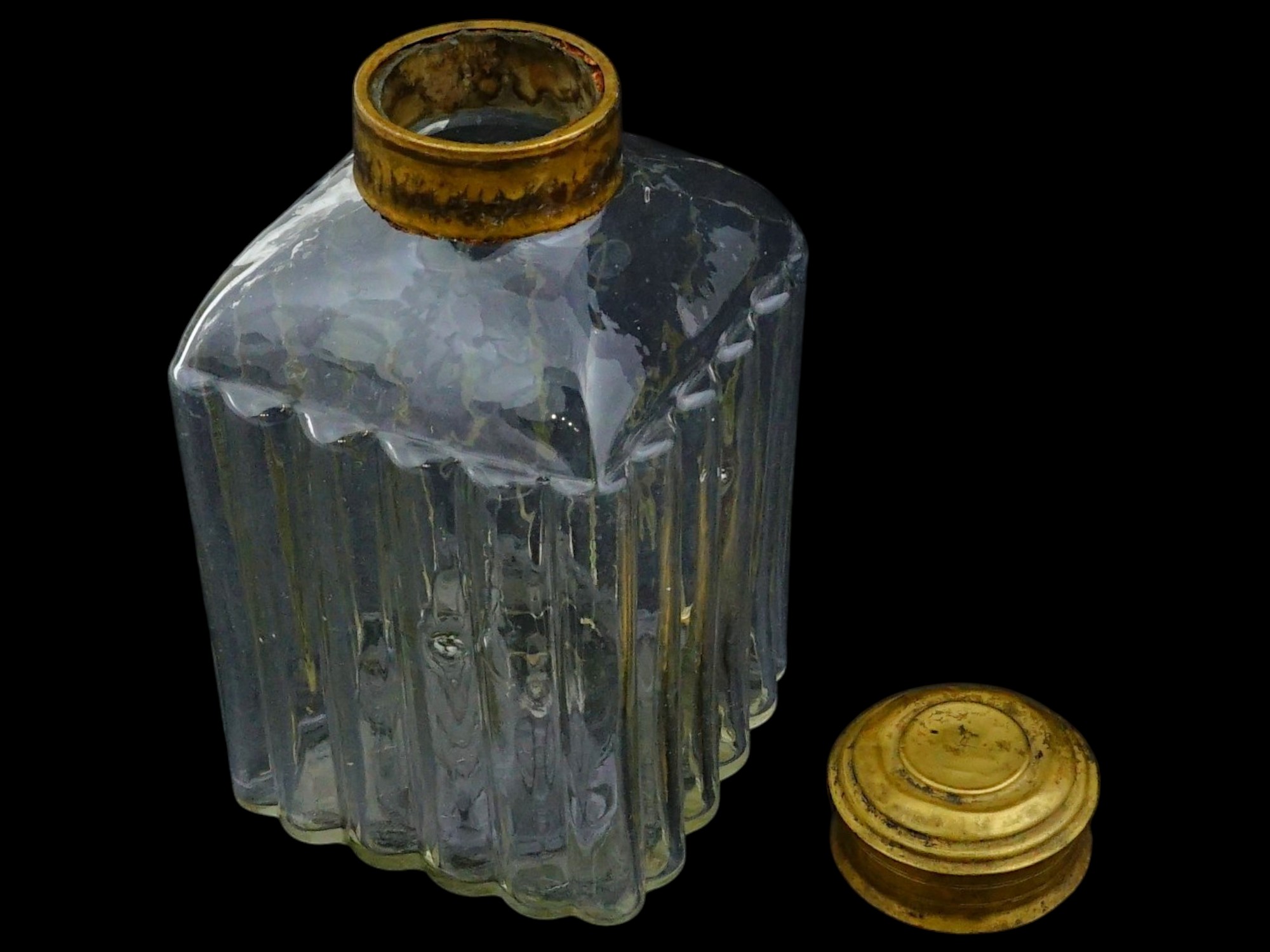 ANTIQUE RIBBED DESIGN GLASS TEA CADDY WITH BRASS LID PIC-1