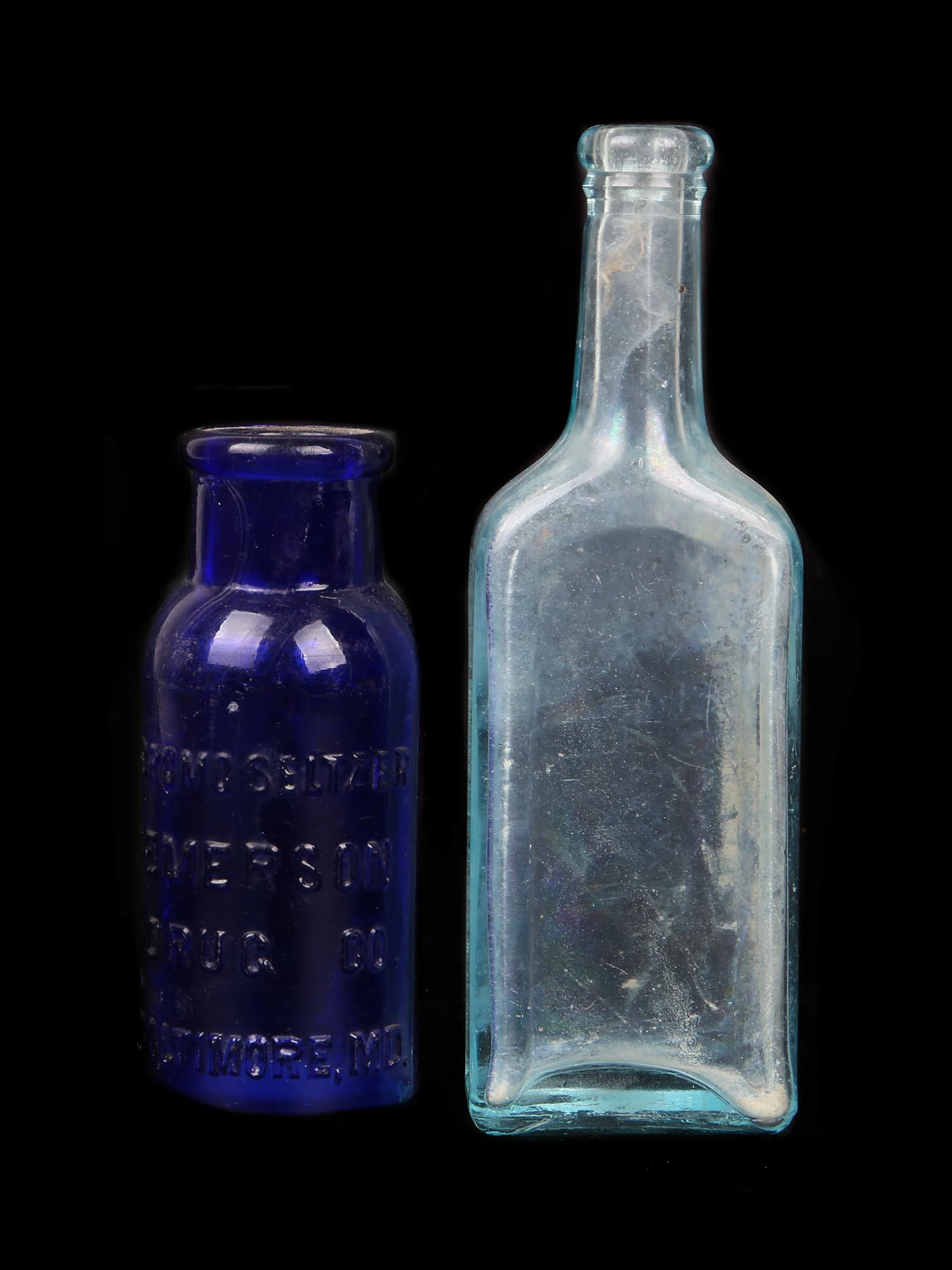 COLLECTION OF ELEVEN VINTAGE COLOR GLASS BOTTLES PIC-6