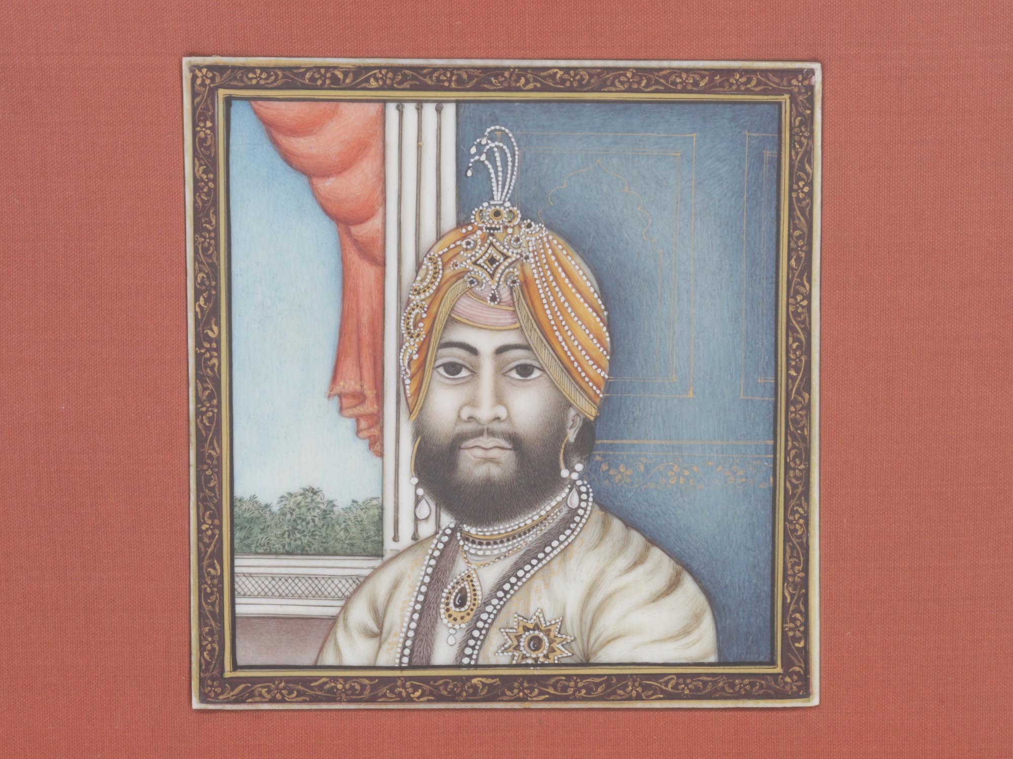 AN ANTIQUE INDIAN MINIATURE PORTRAIT OF MAHARAJA PIC-1