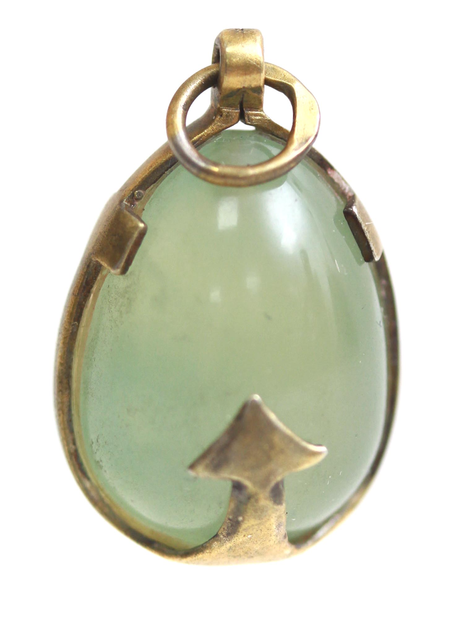 A RUSSIAN GILT SILVER AND JADE EGG PENDANT PIC-2