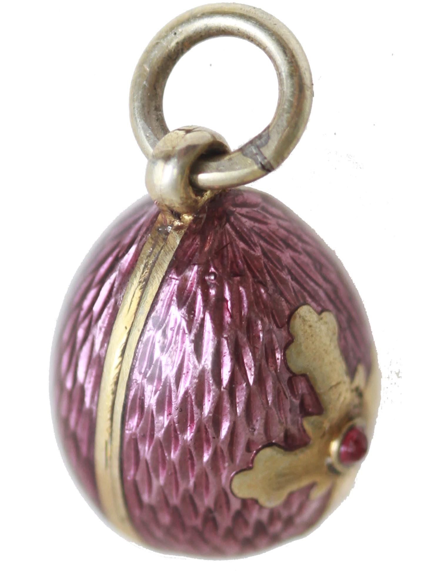 A RUSSIAN GILT SILVER AND ENAMEL EGG PENDANT PIC-4