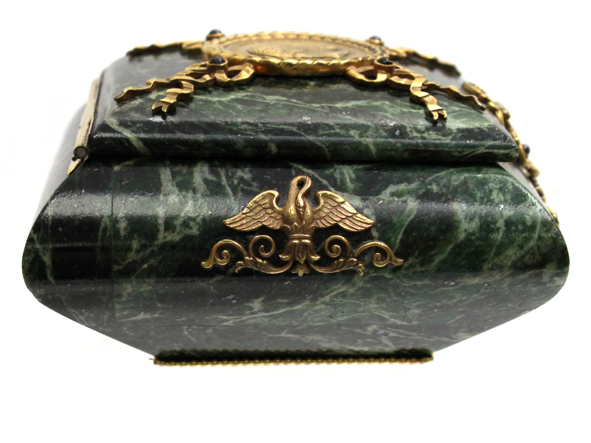 A RUSSIAN GILT SILVER AND SNAKE STONE JEWELRY BOX PIC-2