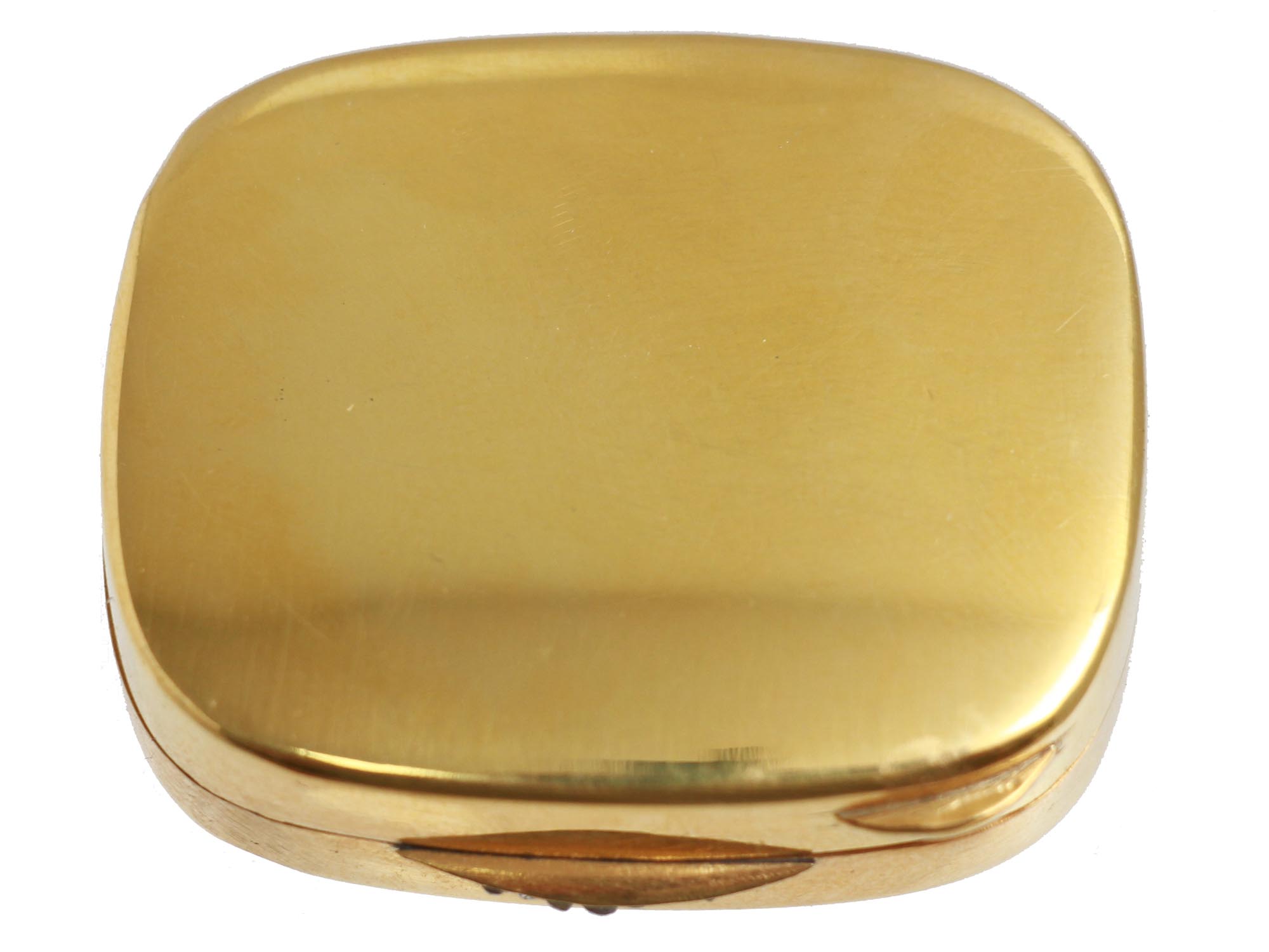 A RUSSIAN GILT SILVER AND DIAMONDS PILL BOX PIC-4