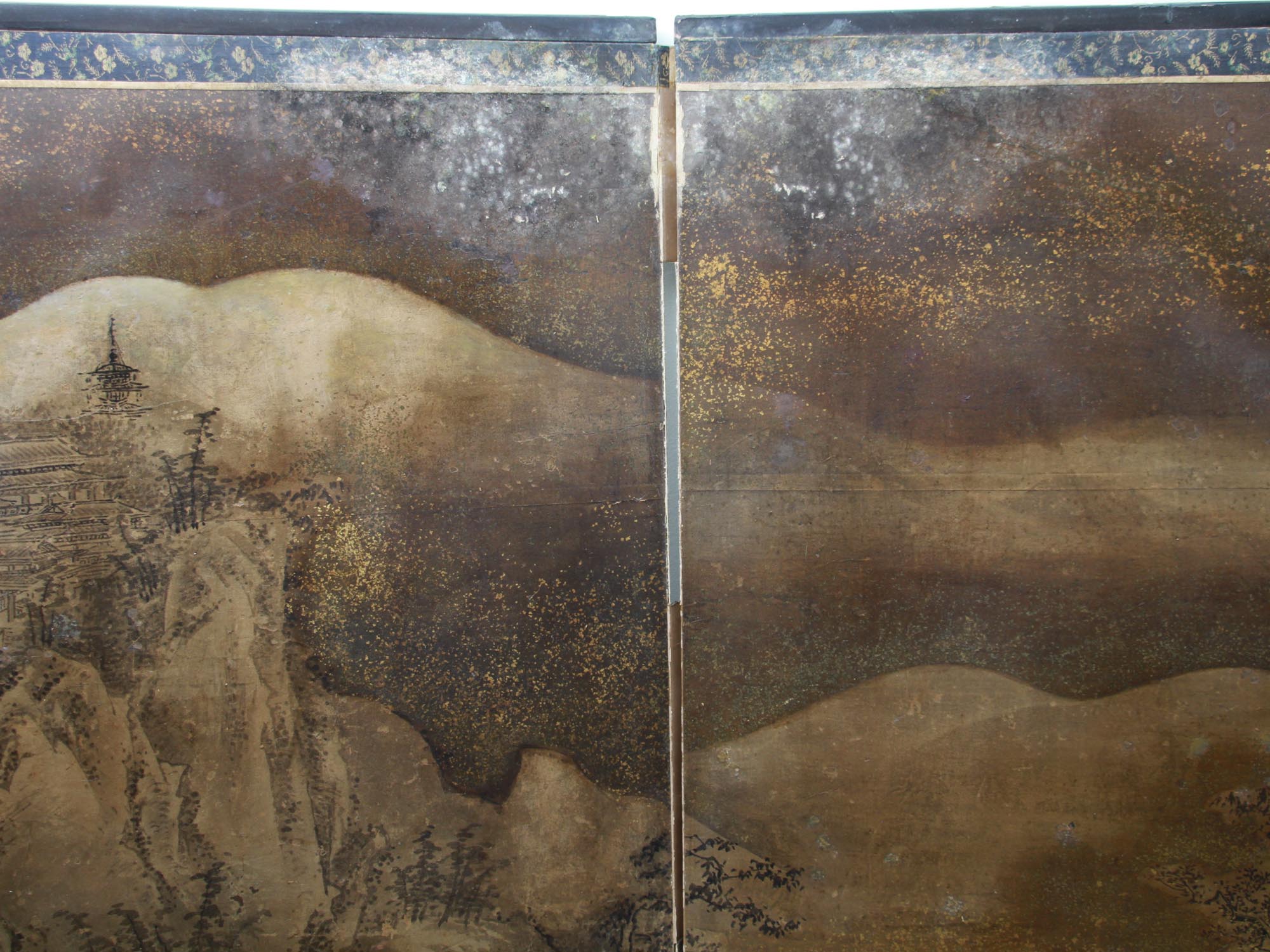 AN ANTIQUE JAPANESE TWO PANEL SCREEN MEIJI PERIOD PIC-5