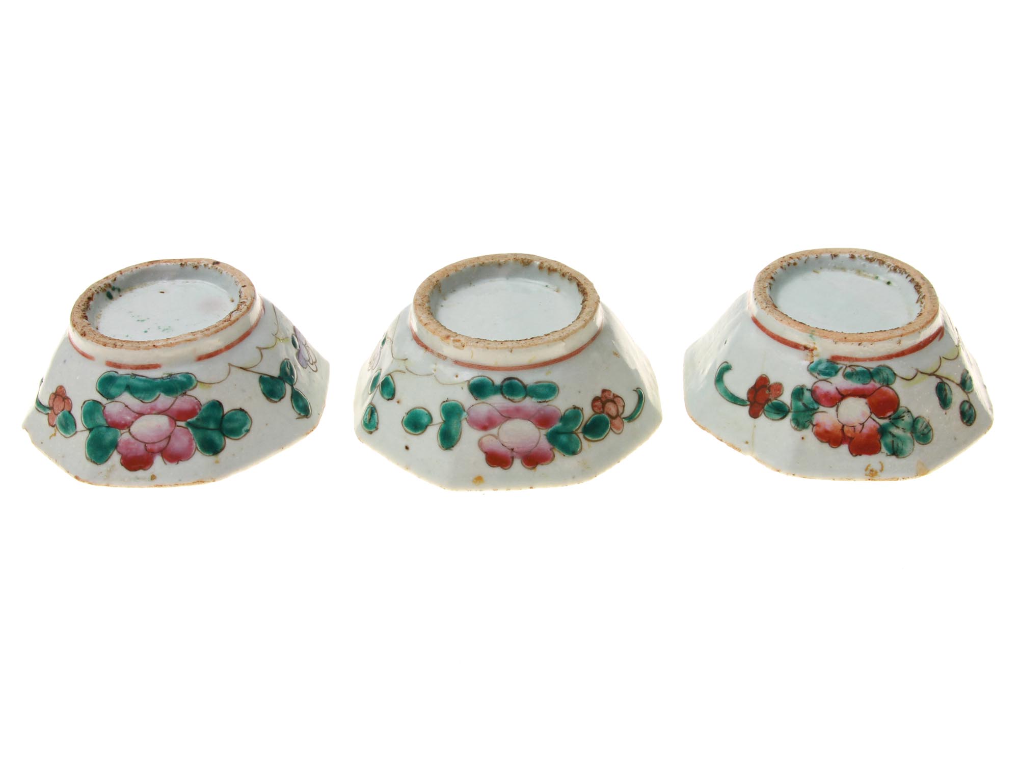 THREE ANTIQUE CHINESE PORCELAIN MINIATURE BOWLS PIC-1